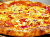 pizza_banana_curry4x3a1280w960h.webp